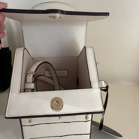 Kate Spade Snoopy Cream and Black Crossbody and Handle Handbag - Picture 6 of 6